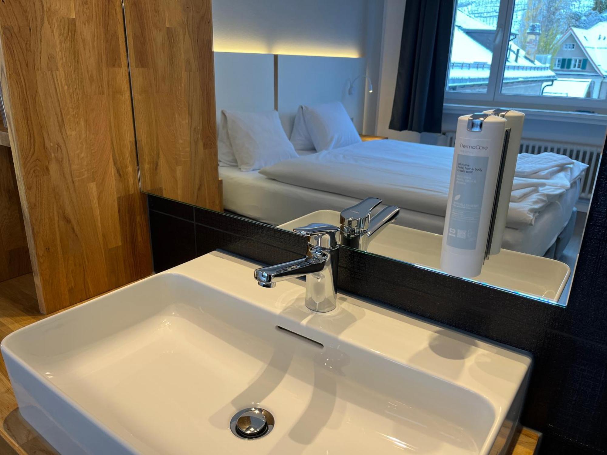 Hotel Drei Koenige Τσουρ Εξωτερικό φωτογραφία