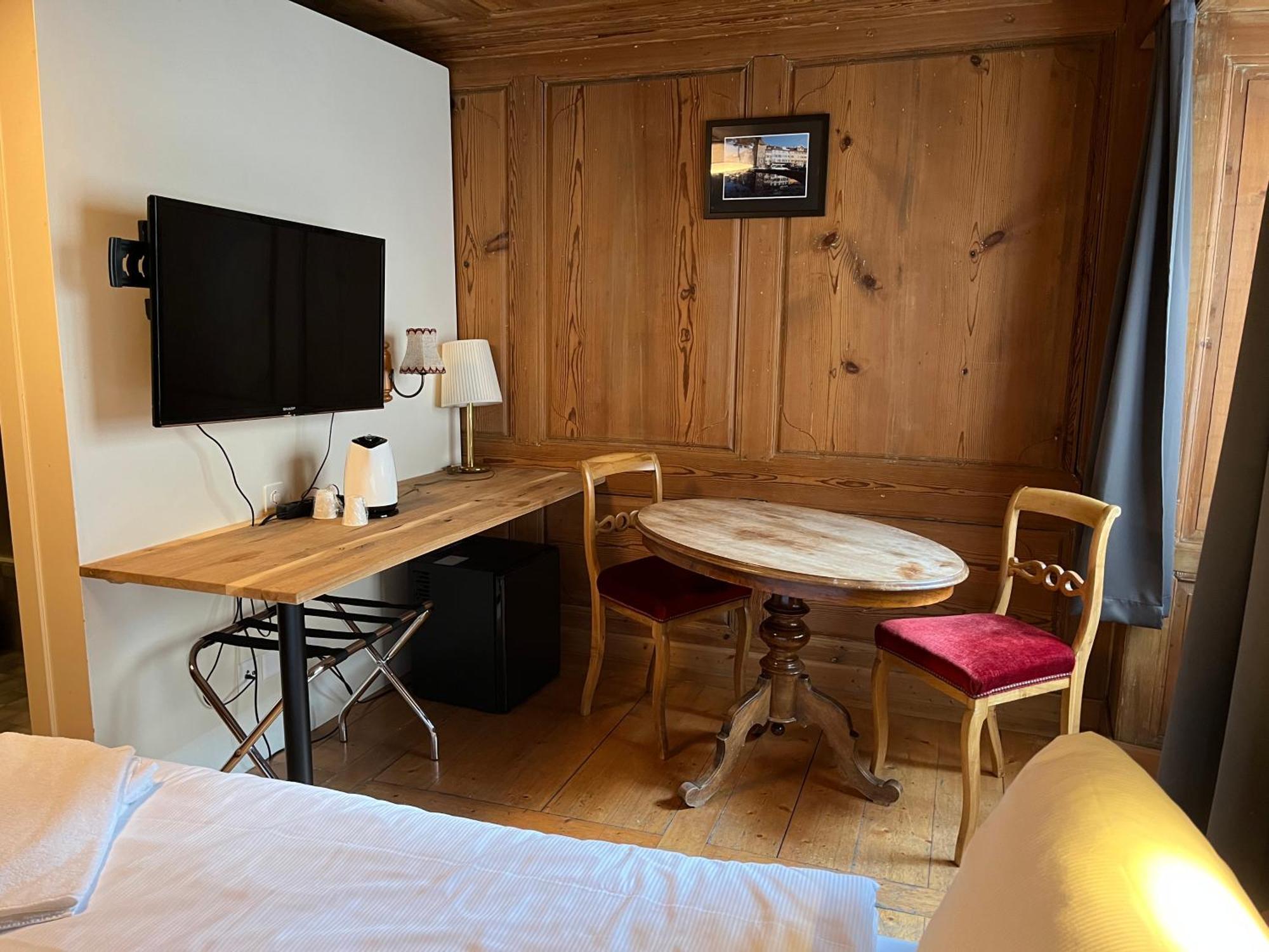 Hotel Drei Koenige Τσουρ Εξωτερικό φωτογραφία